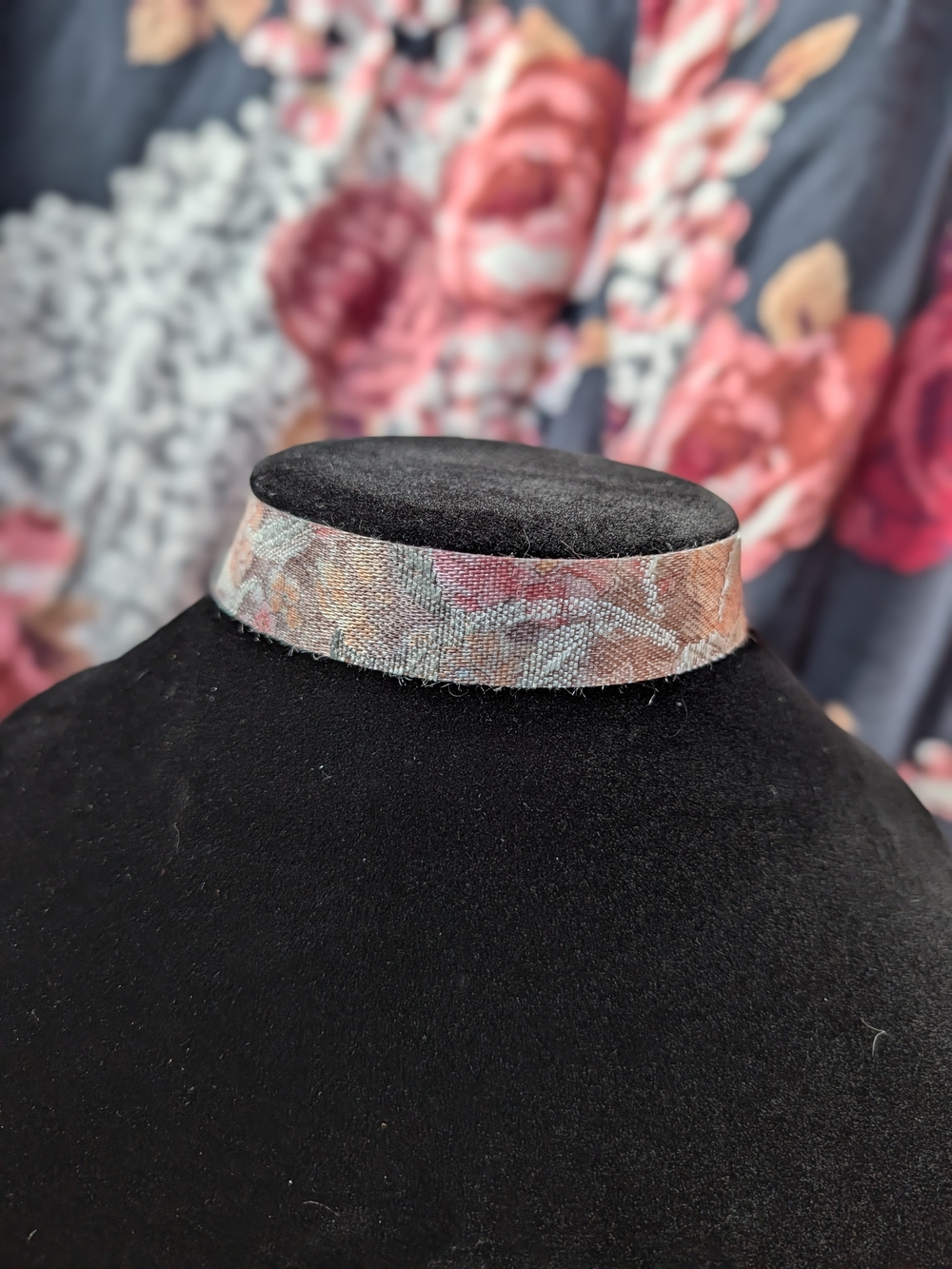 Golden Pink Floral Ribbon Choker